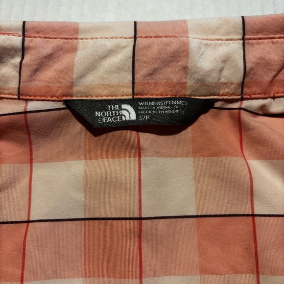 The North Face Long Sleeve Sunblocker Button Shirt Coral Plaid Pockets Women’s S - Picture 4 of 13